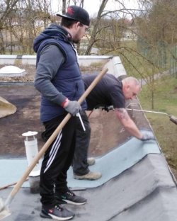 Dacharbeiten am Vereinsheim