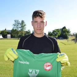 Torwarttalent Fabio Wöhner unterschreibt beim SVM